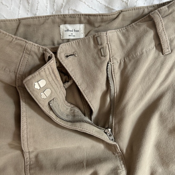 Aritzia Ascendant Pants - Picture 9 of 14
